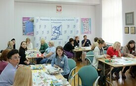 Widok sali z uczestnikami szkolenia.