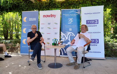 Zdjęcie do &bdquo;Felieton jako deser&rdquo; &ndash; Michał Og&oacute;rek gościem Letnich Ogrod&oacute;w Literackich