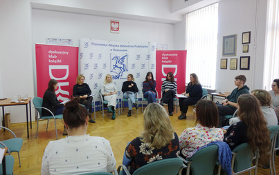 Zdjęcie do Dzień otwarty &ndash; Dyskusyjne Kluby Książki sercem biblioteki &ndash; relacja