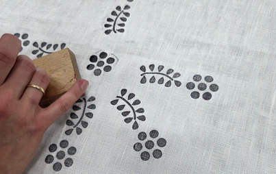 Zdjęcie do Relacja z Warsztat&oacute;w z Lasowiaczką - bieżnik stemplowany