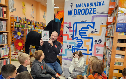 Zdjęcie do &bdquo;Mała książka w drodze&rdquo; 
