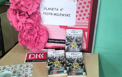 Zdjęcie do Spotkanie DKK w Filii nr 2 WiMBP w Rzeszowie wok&oacute;ł książki &quot;Planeta K.&quot; Piotra Milewskiego 