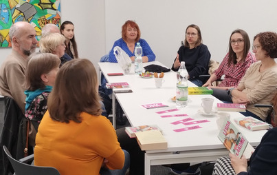 Zdjęcie do Spotkanie DKK w Mielcu o książce "Łakome" Małgorzaty Lebdy 