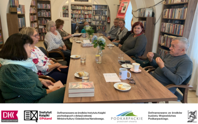 Zdjęcie do Spotkanie DKK w Oleszycach o książce "Drugi brzeg" Joanny Jax