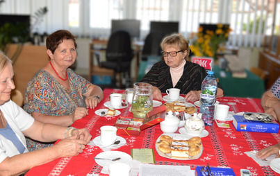 Zdjęcie do Spotkanie DKK w Ropczycach o książce "R&oacute;ża Luksemburg" Weroniki Kostyrko 