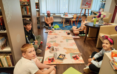 Zdjęcie do Spotkanie DKK dla dzieci w Jarosławiu o książce Anny Czerwińskiej-Rydel "Fotel czasu"