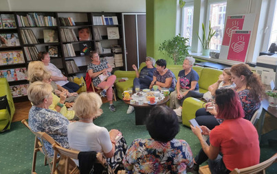 Zdjęcie do Spotkanie DKK w Krośnie o książce &bdquo;Dom orchidei&rdquo; Lucindy Riley