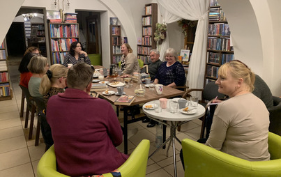 Zdjęcie do Spotkanie DKK w Oleszycach o książce Stefana Dardy &bdquo;Cymanowski chł&oacute;d''