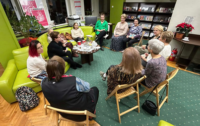 Zdjęcie do Zwierzęta ludzkie i pozaludzkie - spotkanie DKK w Krośnie 