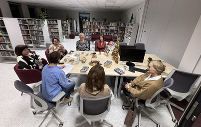 Zdjęcie do Spotkanie DKK w Giedlarowej o książce &bdquo;Ludzie wędrowni&rdquo; Anny Fryczkowskiej 