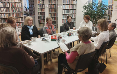 Zdjęcie do Spotkanie DKK w Żołyni o książce  &bdquo;Z miłości? To wsp&oacute;łczuję&rdquo; Agata Romaniuk 