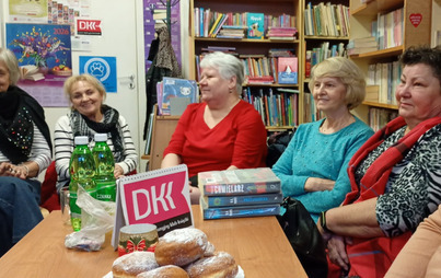 Zdjęcie do Spotkanie DKK Zaczytani w Pustkowie Osiedlu o książce &bdquo;Pamiętnik" Nicholasa Sparksa