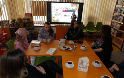 Zdjęcie do Spotkanie DKK dla młodzieży w tarnobrzegu o książce Holly Black &bdquo;Okrutny książę&rdquo;