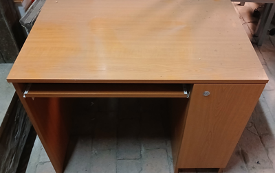 Zdjęcie do Stolik komputerowy &ndash; 90 x 60 x 76