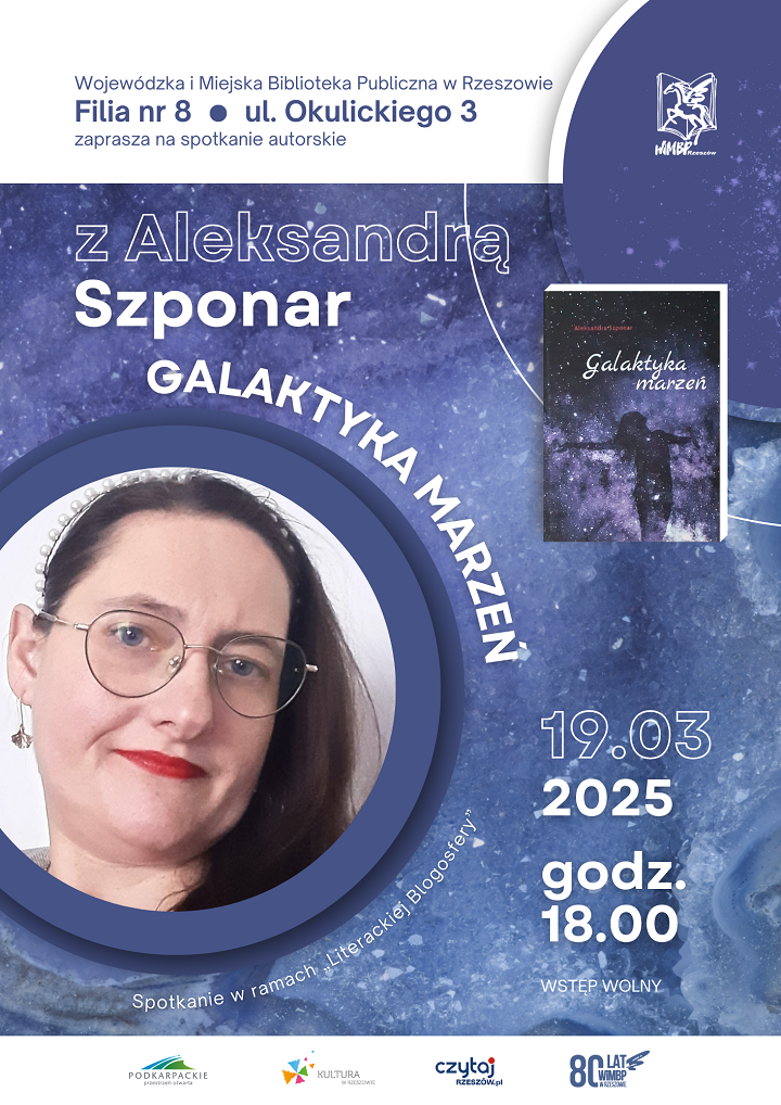 Zdjęcie kobiety w okularach. W tle motyw galaktyki. 