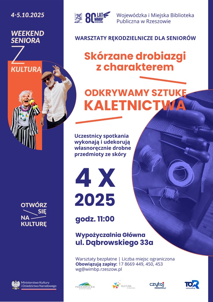 Dwójka uśmiechniętych seniorów, obok kawałki skóry, nici, dłuta