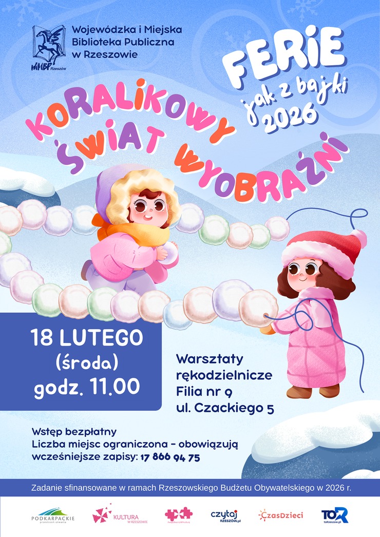 Dwie dziewczynki a&nbsp;zimowych strojach, sznur korali